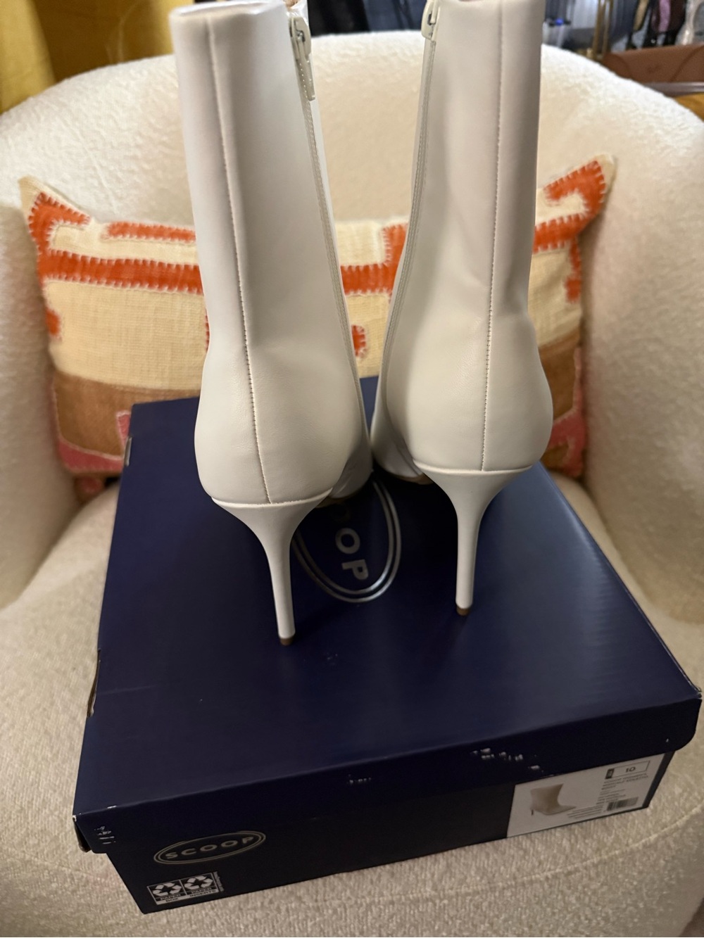 Sleek White Pointed Stiletto Mid-Calf Boots - Picture 4 of 5